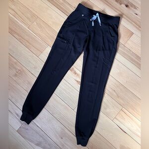 Figs jogger scrub pants in XST